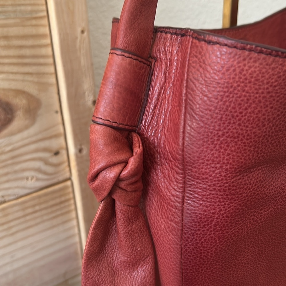 Frye Nora Knotted Hobo burgundy purse NWT - Picture 7 of 11